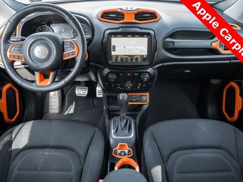 Used 2020 Jeep Renegade Latitude w/ UConnect 8.4 Nav Group image 3