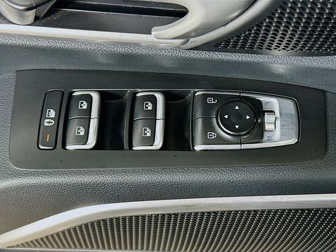 Used 2025 Kia Telluride S FWD image 15