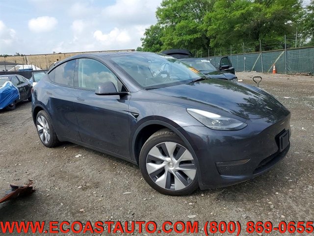Used 2024 Tesla Model Y Long Range AWD/4WD image 1