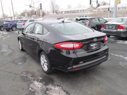 Used 2014 Ford Fusion SE image 3