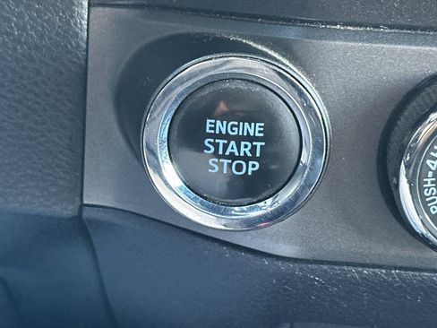 Used 2021 Toyota Tacoma TRD Off-Road w/ Technology Package image 33