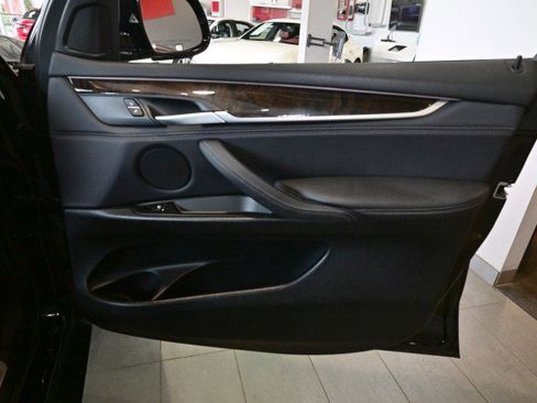 Used 2017 BMW X5 xDrive35i AWD/4WD image 28