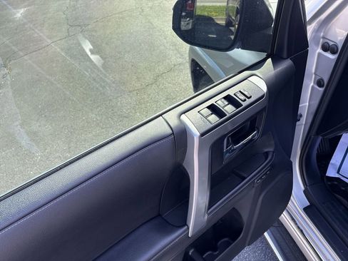 Used 2023 Toyota 4Runner Limited image 15