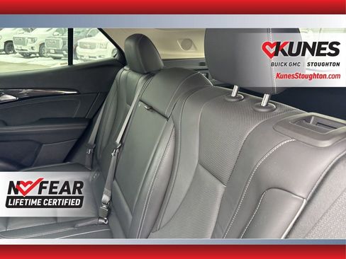 Used 2023 Buick Envision Essence image 34