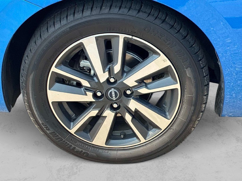 Certified 2024 Nissan Versa SV FWD image 20