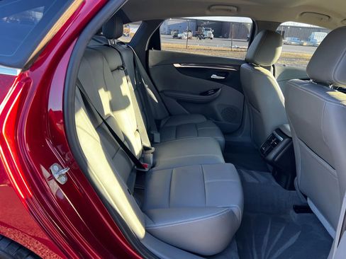 Used 2018 Chevrolet Impala LT w/ LT Leather Package image 13