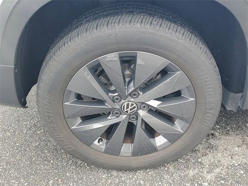 Certified 2023 Volkswagen Taos S image 5