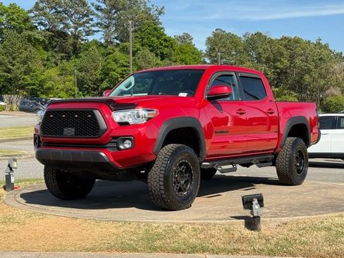 Used 2021 Toyota Tacoma SR5 image 3