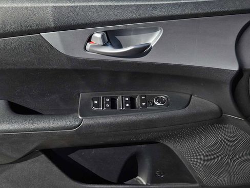 Used 2023 Kia Forte LXS image 20