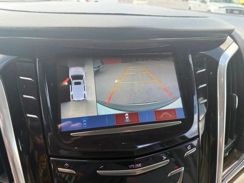 Used 2020 Cadillac Escalade Premium Luxury AWD/4WD image 9