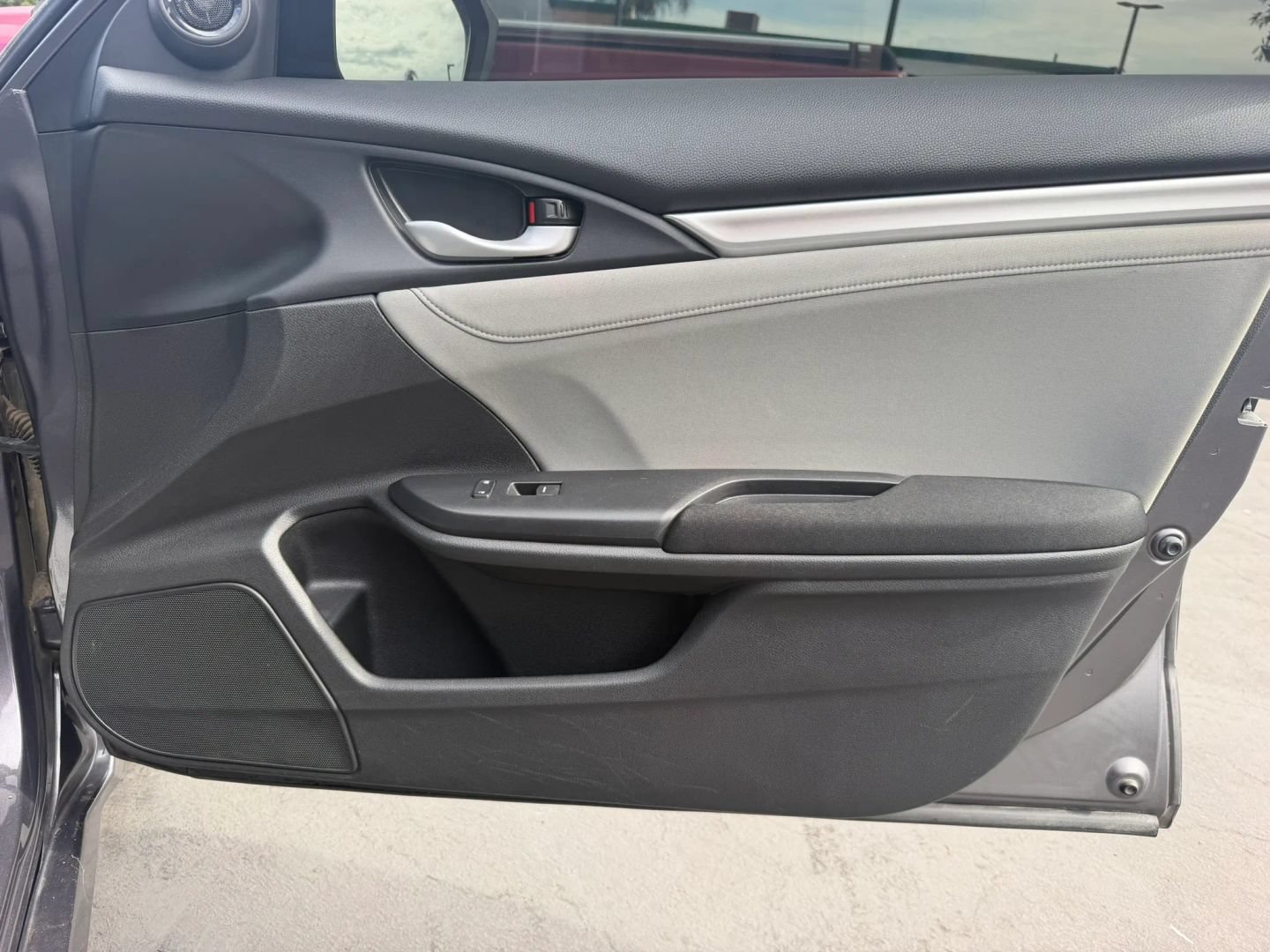 Used 2020 Honda Civic EX image 24