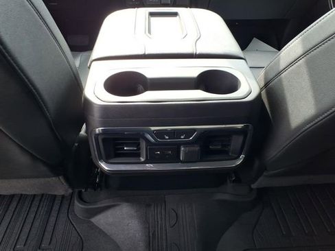 Used 2021 GMC Sierra 3500 SLT image 16