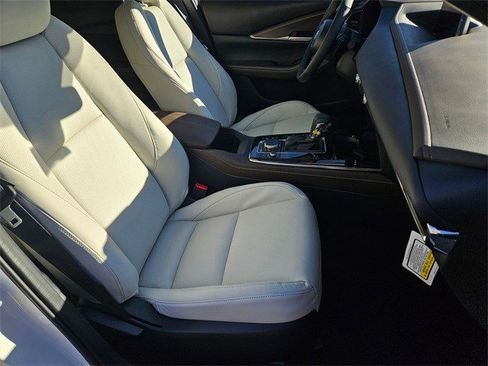 Certified 2025 MAZDA CX-30 2.5 Turbo w/ Premium Package image 18