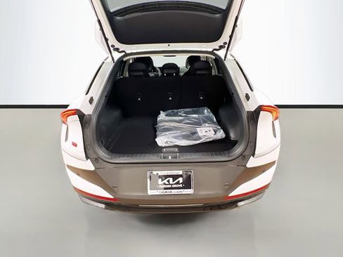 New 2025 Kia EV6 Light image 25