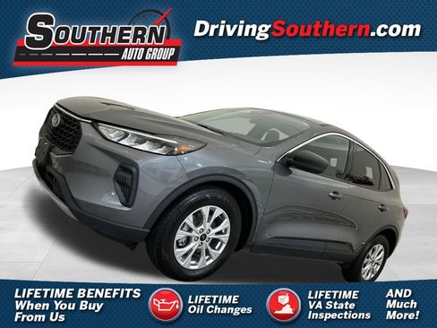 Used 2023 Ford Escape Active FWD image 1