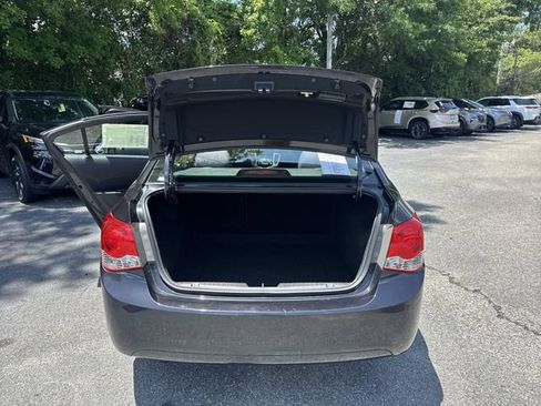 Used 2013 Chevrolet Cruze LT w/ Technology Package FWD image 12