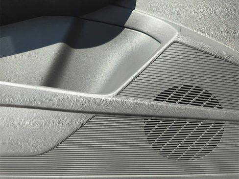 New 2026 Volkswagen Taos S image 30