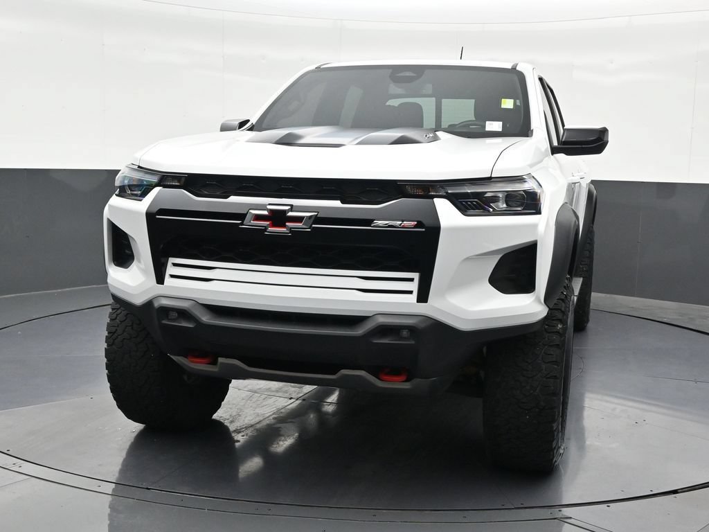 Used 2024 Chevrolet Colorado ZR2 AWD/4WD image 9