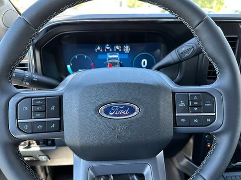 New 2026 Ford F250 Lariat w/ Black Appearance Package AWD/4WD image 24