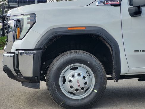 New 2026 GMC Sierra 3500 Pro w/ Convenience Package AWD/4WD image 9