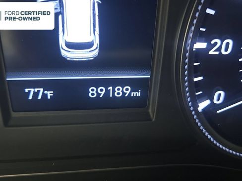 Used 2019 Hyundai Santa Fe SE AWD/4WD image 12