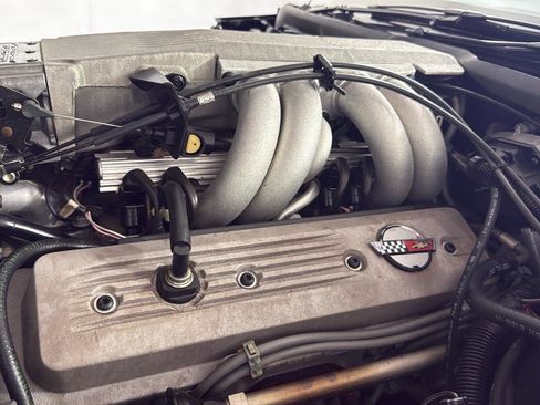 Used 1986 Chevrolet Corvette CONVERTIBLE image 22