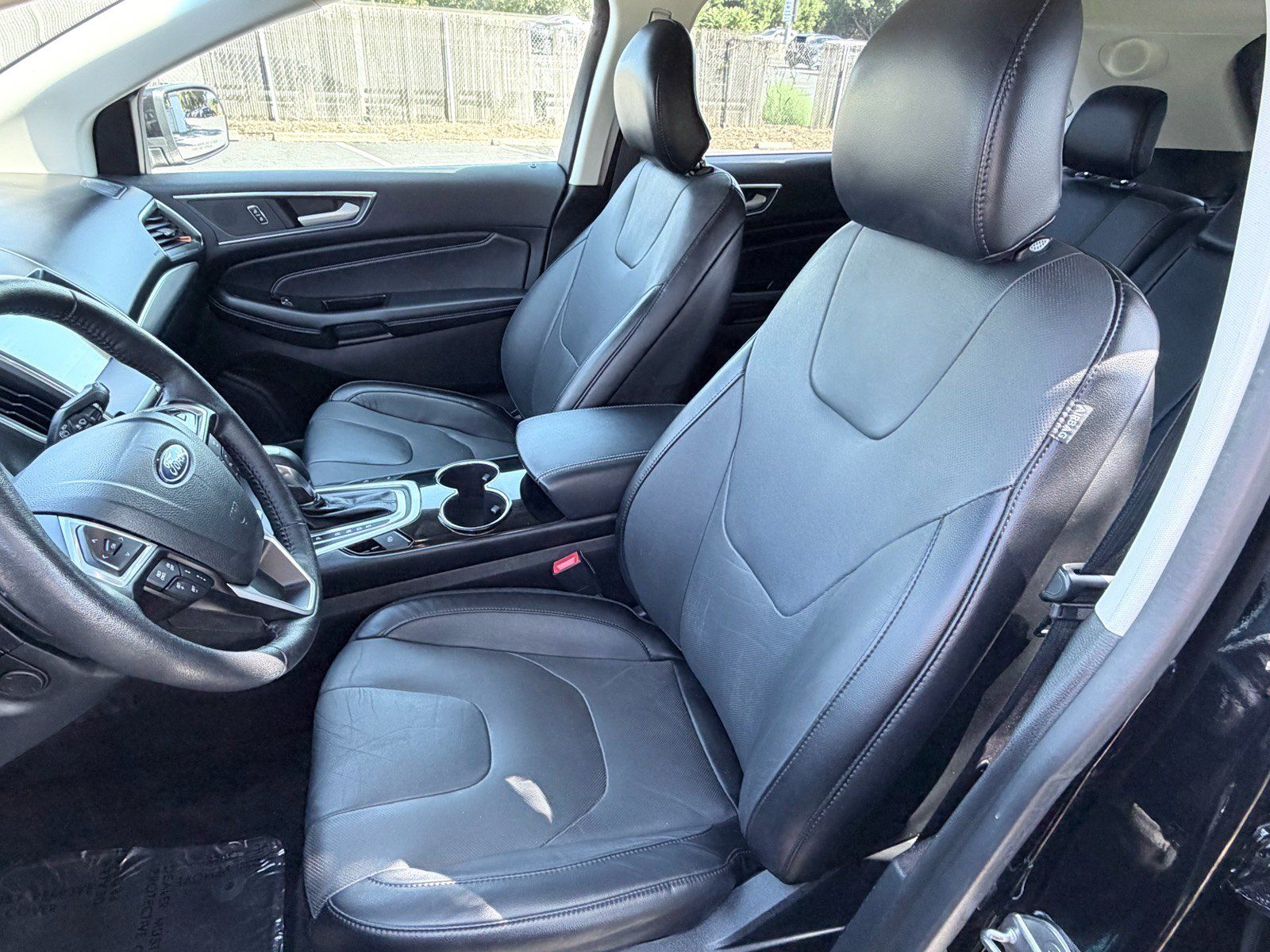 Used 2018 Ford Edge Titanium w/ Equipment Group 302A FWD image 8