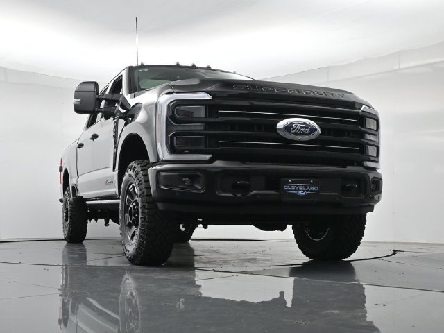 New 2026 Ford F250 Platinum w/ Tremor Off-Road Package AWD/4WD image 39