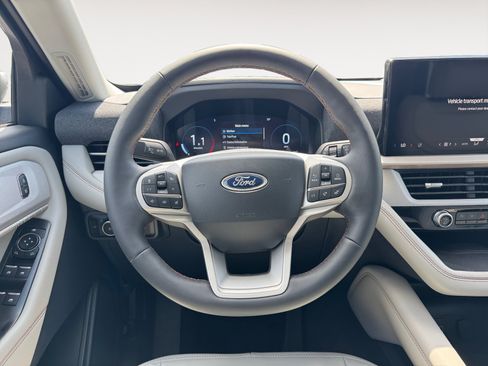 New 2026 Ford Explorer Active w/ Active Comfort Package AWD/4WD image 16
