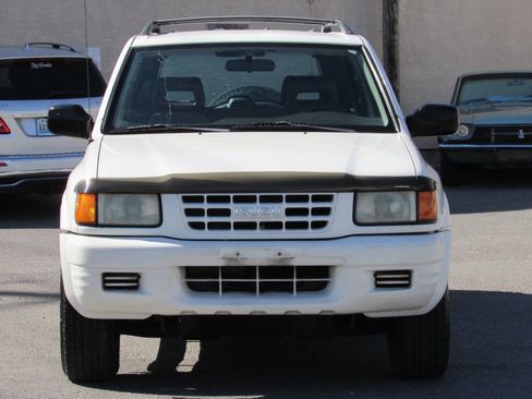 Used 1999 Isuzu Rodeo LS image 4
