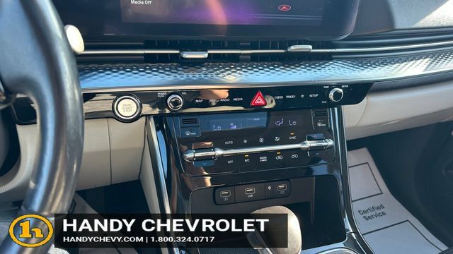 Used 2022 Kia Carnival SX Prestige FWD image 24