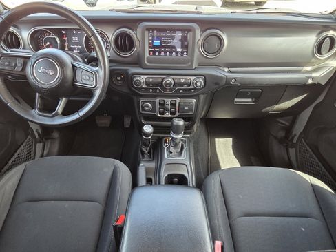 Used 2021 Jeep Gladiator Sport AWD/4WD image 7