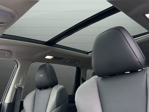 Certified 2025 Subaru Ascent Onyx Edition AWD/4WD image 23