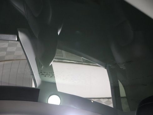 Used 2020 Tesla Model Y Long Range image 20