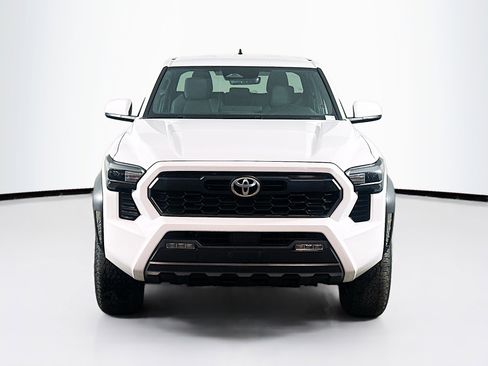 Used 2024 Toyota Tacoma TRD Off-Road AWD/4WD image 2