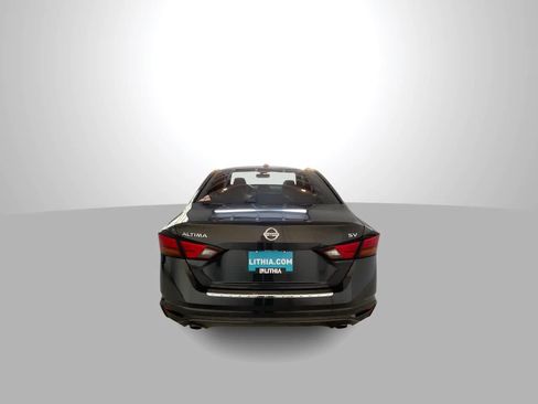 Used 2019 Nissan Altima 2.5 SV FWD image 7