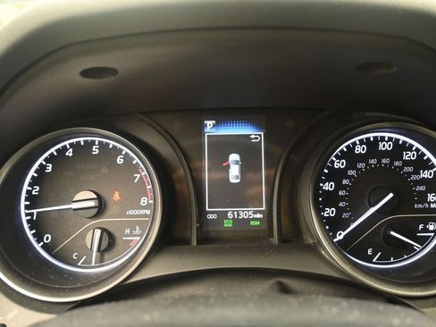 Used 2022 Toyota Camry SE w/ Audio Upgrade Package FWD image 13