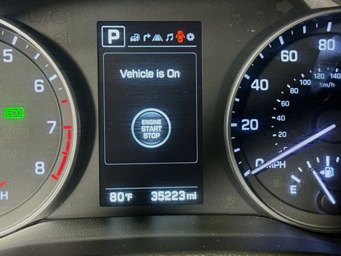 Used 2017 Hyundai Elantra Limited w/ Limited Ultimate Package 05 image 16