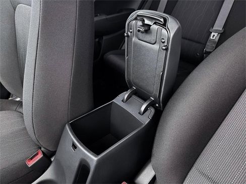 New 2026 Hyundai Venue SE image 18