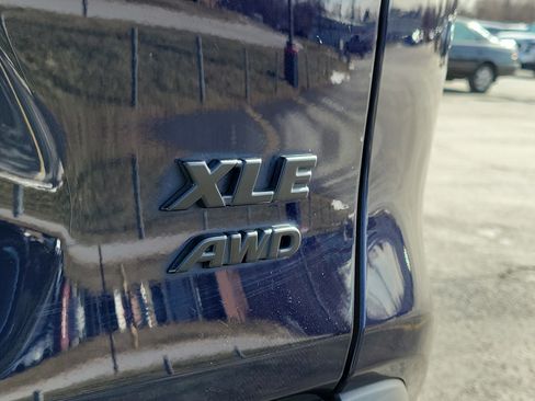 Used 2022 Toyota RAV4 XLE image 7