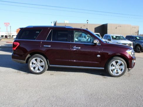 Used 2023 Ford Expedition King Ranch image 4