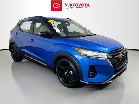 Used 2022 Nissan Kicks SR w/ Premium Package FWD image 1