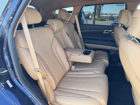 Used 2023 Genesis GV80 2.5T w/ Prestige 20" Package image 39