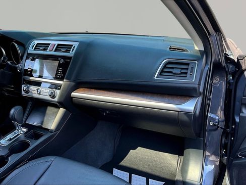 Used 2017 Subaru Outback 2.5i Limited image 26