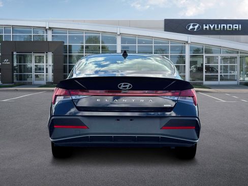 New 2026 Hyundai Elantra Sport image 6