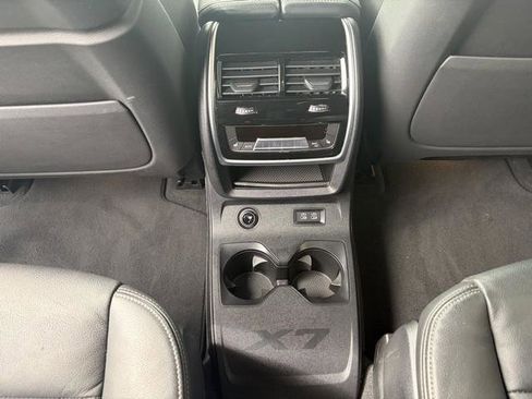 Used 2019 BMW X7 xDrive50i w/ M Sport Package image 27