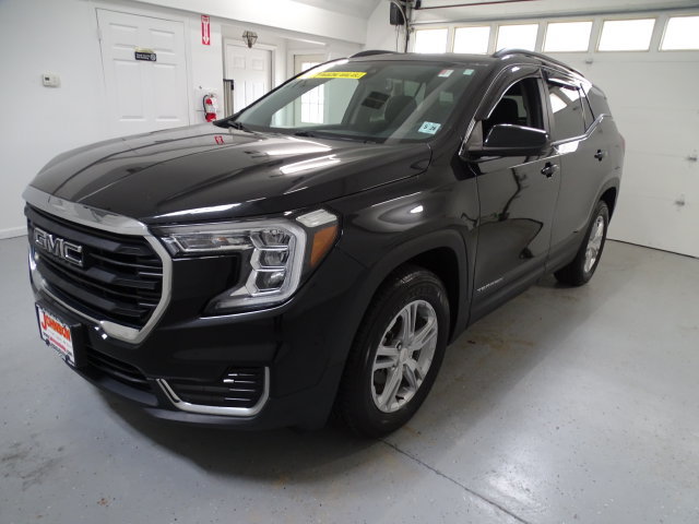 Used 2022 GMC Terrain SLE w/ Driver Convenience Package AWD/4WD image 16