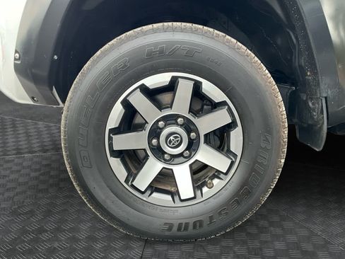 Used 2019 Toyota 4Runner TRD Off-Road Premium AWD/4WD image 14