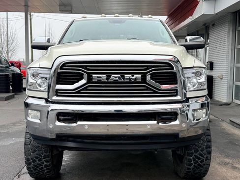 Used 2018 RAM 3500 Laramie Longhorn image 7
