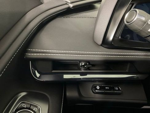 Used 2024 Chevrolet Corvette Stingray Preferred Conv w/ Z51 Performance Package image 31